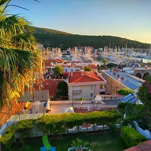 Yalcin Hotel Cesme